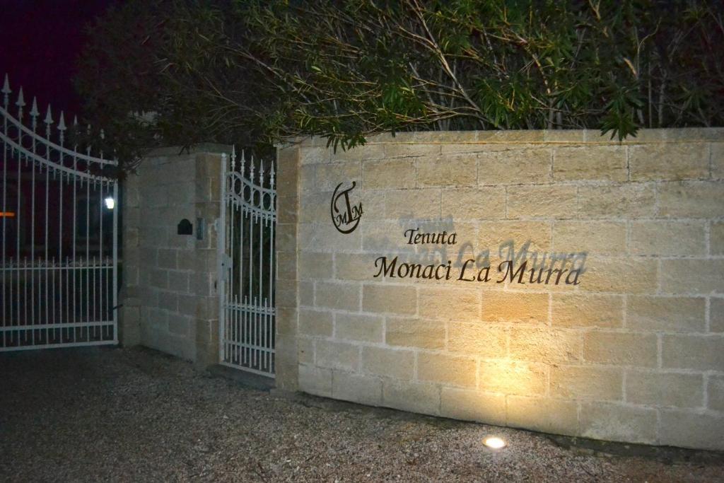 Tenuta Monaci La Murra Carmiano  Kültér fotó
